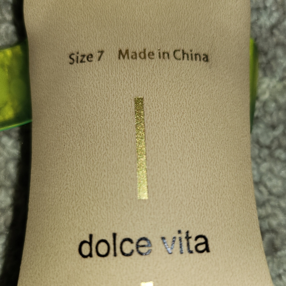 Shoes - Picture 2 of 6